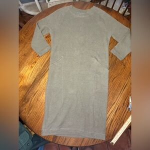 Poetry Gray Textured Knit Sheath Dress Crew Neck 3/4 Sleeve Pockets Size M